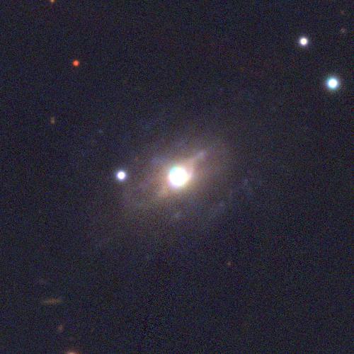 La galassia attiva 3C 120 nelle immagini Pan-STARRS1